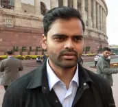 क्या मनरेगा का नाम बदलना दुर्भाग्यपूर्ण है? पुष्पेंद्र सरोज का बयान