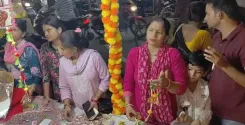 How Are the Markets in UP's Farrukhabad Celebrating Dhanteras?
