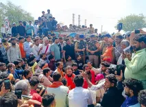 मथुरा में फरसा वाले बाबा की मृत्यु: वीएचपी अध्यक्ष ने पुलिस में की शिकायत