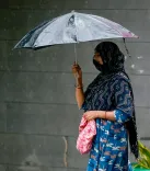 गर्मी से मिली राहत: काले बादलों ने बदला मौसम का मिजाज