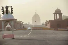 दिल्ली-NCR मौसम पूर्वानुमान: 24 अक्टूबर तक 34°C तक पहुँचेगा पारा, रात में हल्की ठंड और AQI में सुधार