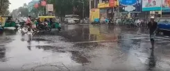 क्या मौसम विभाग ने दुर्गा पूजा के दौरान बारिश और आंधी-तूफान की संभावना जताई है?