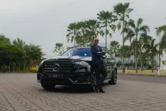 How Did Mercedes-Benz India Achieve Record Sales in September?