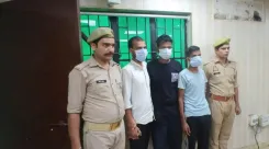 नोएडा में मोबाइल स्नैचिंग गिरोह का भंडाफोड़: तीन गिरफ्तार, 22 चोरी के फोन और चोरी की बाइक बरामद