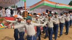 महेंद्रगढ़ में 80वां स्वतंत्रता दिवस: विधायक ओम प्रकाश यादव ने किया ध्वजारोहण, युवाओं को दी शहीदों से प्रेरणा लेने की सीख
