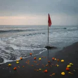 Gadkari mourns 8 students who drowned at Raigad beach