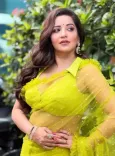 क्या मोनालिसा ने 'बिजुरिया' गाने पर साड़ी में डांस करते हुए वीडियो शेयर किया?