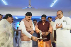 MP CM Mohan Yadav Distributes Charkhas to SHG Members in Ujjain