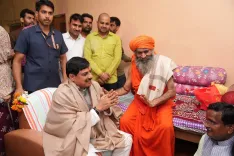 MP CM Mohan Yadav Seeks Blessings in Ujjain