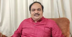 शिवसेना (यूबीटी) प्रवक्ता आनंद दुबे का मुकेश साहनी पर प्रहार: 'लोकतंत्र में हिंसा की भाषा अस्वीकार्य'