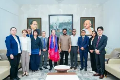 रेवंत रेड्डी ने सिंगापुर प्रतिनिधिमंडल को तेलंगाना में सेमीकंडक्टर निवेश के लिए आमंत्रित किया