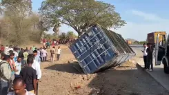 मुंबई-अहमदाबाद हाईवे पर बारातियों की टेंपो-कंटेनर टक्कर: पालघर में 13 की मौत, 20 घायल