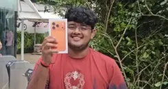 मुंबई : बीकेसी में एप्पल स्टोर के बाहर लंबी कतार, आईफोन-17 खरीदने की लगी होड़