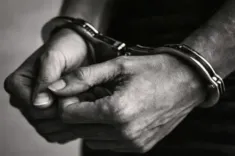 मुंबई के दहिसर में फर्जी पुलिसकर्मी बनकर व्यापारी से ₹30,500 की ठगी, दो आरोपी गिरफ्तार