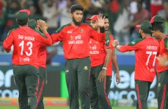 What does Mushtaq Ahmed want Rishad Hossain to master?