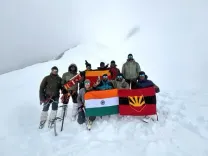 नागालैंड : भारतीय सेना ने माउंट गोरिचेन पर फहराया तिरंगा, साहस और सहनशीलता का प्रदर्शन