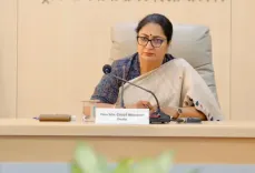 दिल्ली में भीषण गर्मी: CM रेखा गुप्ता का बड़ा फैसला, स्कूलों को 2 मई तक देनी होगी हीट वेव कंप्लायंस रिपोर्ट