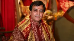 क्या नरेंद्र चंचल ने माता रानी के भजन गाकर प्रसिद्धि पाई? आज भी नवरात्रि में गूंजती है आवाज?