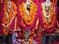 क्या नरी सेमरी सिद्धपीठ में मां कात्यायनी की ज्योति चादर के आर-पार जलती है?
