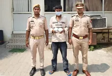 ग्रेटर नोएडा में नशे के खिलाफ कार्रवाई: दादरी पुलिस ने दो तस्कर दबोचे, ₹3.53 लाख की स्मैक जब्त