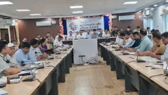नवादा डीएम रवि प्रकाश ने विभागीय समीक्षा बैठक में दिए जलापूर्ति, दिव्यांग सहायता और कृषि योजनाओं के निर्देश