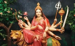 क्या नवरात्रि का तीसरा दिन मां चंद्रघंटा को समर्पित है? जानें पूजा के महत्व