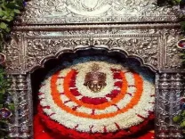 नवरात्रि के आठवें दिन मां महागौरी की कृपा के लिए इन प्रमुख मंदिरों में करें दर्शन