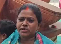 नक्सल प्रभावित चुरचू की महिलाएं लाह चूड़ियों से बन रही 'लखपति दीदी', ₹15 लाख की ग्रांट से मिली उड़ान