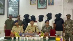 चतरा में NCB अधिकारी बनकर बस से ₹32 लाख लूटने वाला अंतरराज्यीय गिरोह गिरफ्तार, थार और नकदी बरामद