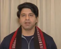 अकेले अरविंद की पार्टी बनी AAP — राघव चड्ढा के BJP में जाने पर NDA का तीखा वार