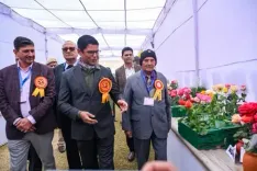 NDMC’s Winter Rose Show ends with celebration of magnificent blooms and fragrances 