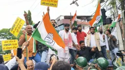 नीट पेपर लीक: रांची में कांग्रेस का BJP कार्यालय घेराव, दोनों दलों के बीच अंडे-टमाटर की जंग