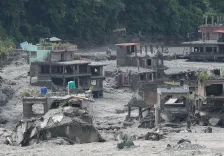 Nepal floods: 219 Tamil Nadu residents rescued, 100 still missing
