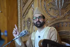 Nepal tragedy a warning for Kashmir: Mirwaiz Umar on Himalayan ecology