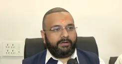 नेपाल त्रासदी: 100 से अधिक भारतीय लापता, BJP सांसद हेमांग जोशी ने वडोदरावासियों के लिए जारी किया हेल्पलाइन नंबर