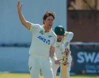 न्यूजीलैंड बनाम जिम्बाब्वे: मैट हैनरी ने खोला 'पंजा', मेजबान पहली पारी में महज 125 रन पर ढेर