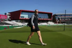 न्यूजीलैंड के खिलाफ सोफी एक्लेस्टोन ने फेंकी सिर्फ चार गेंदें, जानिए क्या थी वजह? 