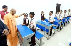 निपुणता की ओर बढ़ा उत्तर प्रदेश, योगी सरकार में शिक्षा बनी विश्वास का आधार