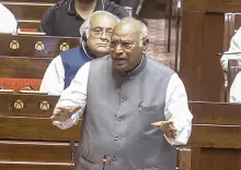 NEET विवाद: खड़गे की राज्यसभा में माँग — शिक्षा मंत्री धर्मेंद्र प्रधान पहले इस्तीफा दें, तभी होगी चर्चा