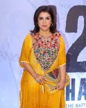 Did Nitin Gadkari Just Reveal His Famous Neighbors to Farah Khan?