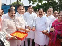क्या नोएडा हाट में 'यूपी ट्रेड शो : स्वदेशी मेला 2025' का शुभारंभ हुआ?