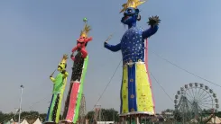 नोएडा दशहरा 2026: 80 फीट के रावण का दहन आज, सांसद महेश शर्मा दबाएंगे रिमोट
