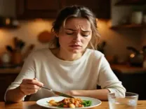 रात को ज्यादा खाना स्वास्थ्य के लिए हानिकारक, इन बातों का रखें खास ख्याल 