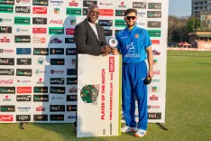 क्या अजमतुल्लाह उमरजई ने गेंद और बल्ले से दिखाया कमाल? अफगानिस्तान ने जिम्बाब्वे को 53 रन से हराया