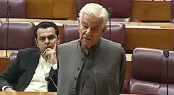 What Warning Did Pakistan's Defence Minister Issue Regarding Afghanistan?