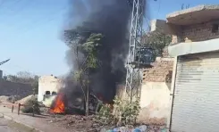 पाकिस्तान: केपी में असिस्टेंट कमिश्नर के वाहन पर हमला, 3 की मौत