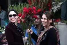 पाकिस्तान में महिला पत्रकारों की संख्या गिरी, अहम मौकों पर लाइव न्यूज से भी नदारद!