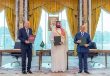 Pakistan signs Mecca defence pact, but three of its sailors die in Houthi attack
