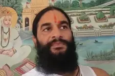 पप्पू यादव नास्तिक, संसद में साधु वेश धारण कर चढ़ावा चोरी मुद्दा उठाना निंदनीय: अखाड़ा परिषद