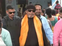 मिथुन चक्रवर्ती ने डाला वोट, बोले — 'बंगाल में परिवर्तन की बाढ़ आने वाली है, 90%25 से ऊपर जाएगी वोटिंग'